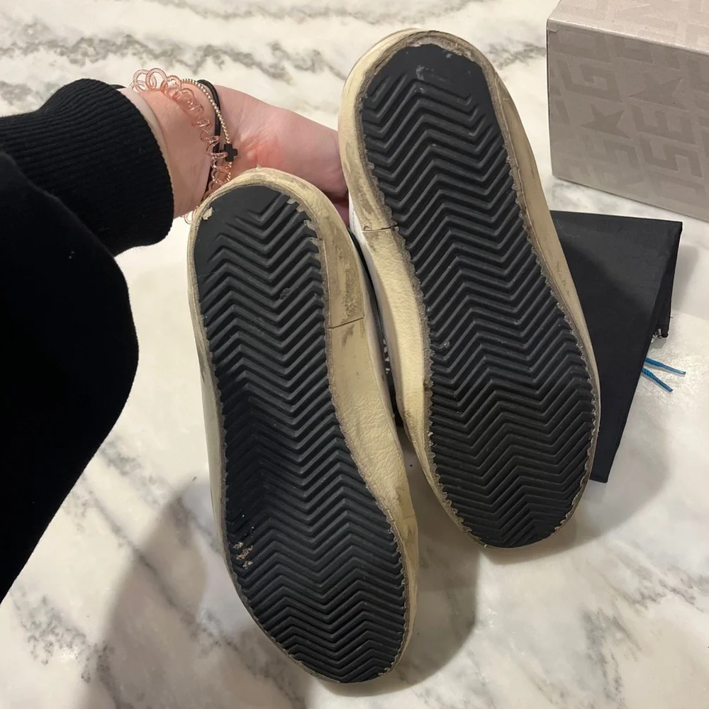 Golden Goose White Distressed Sneakers with Black Star - Picture 8 of 10
